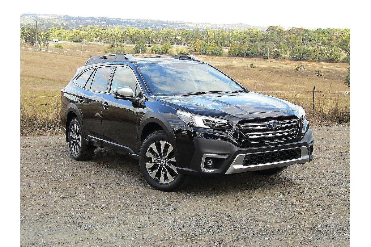 SUBARU OUTBACK 2024 Черный