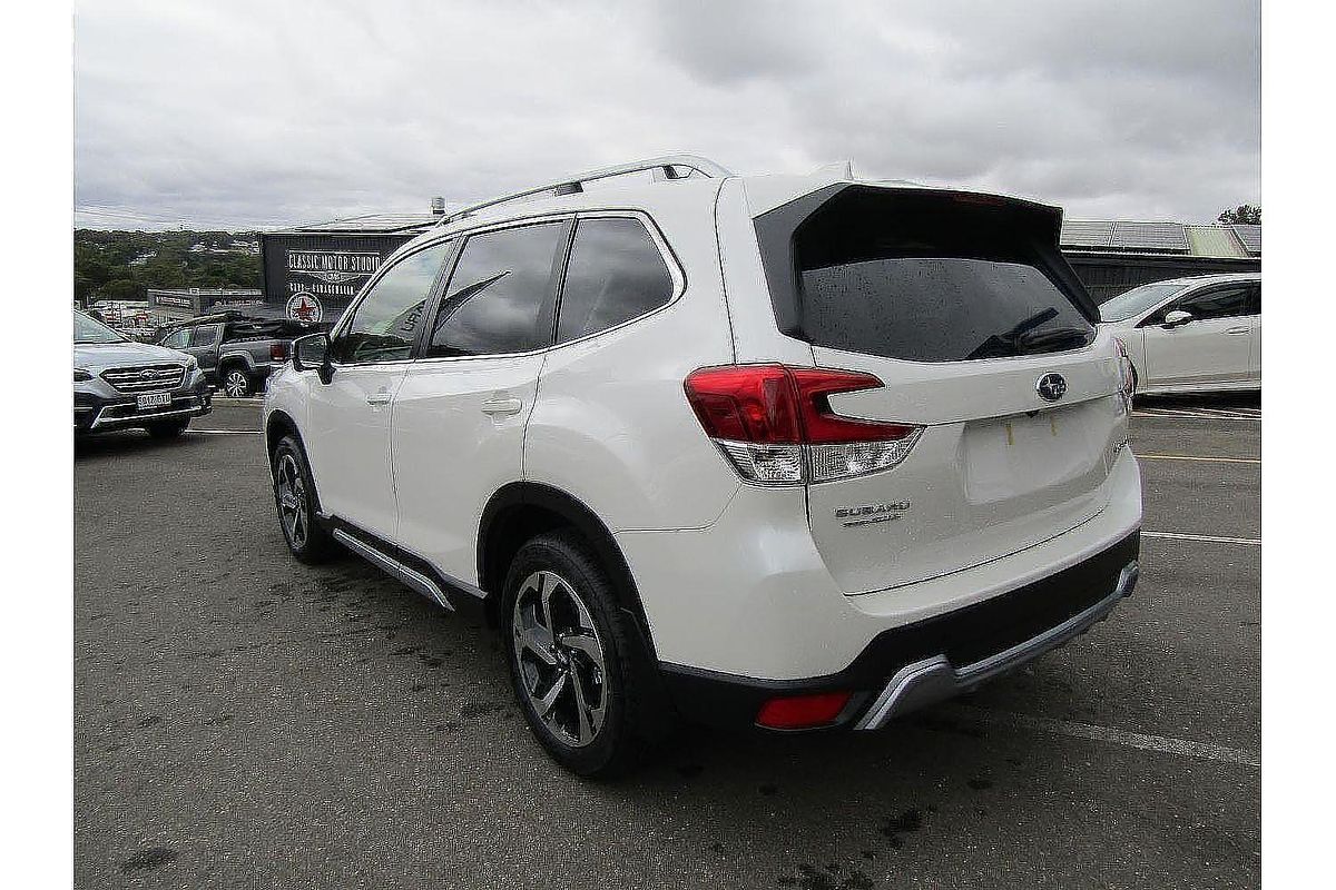 2023 Subaru Forester 2.5i-S S5