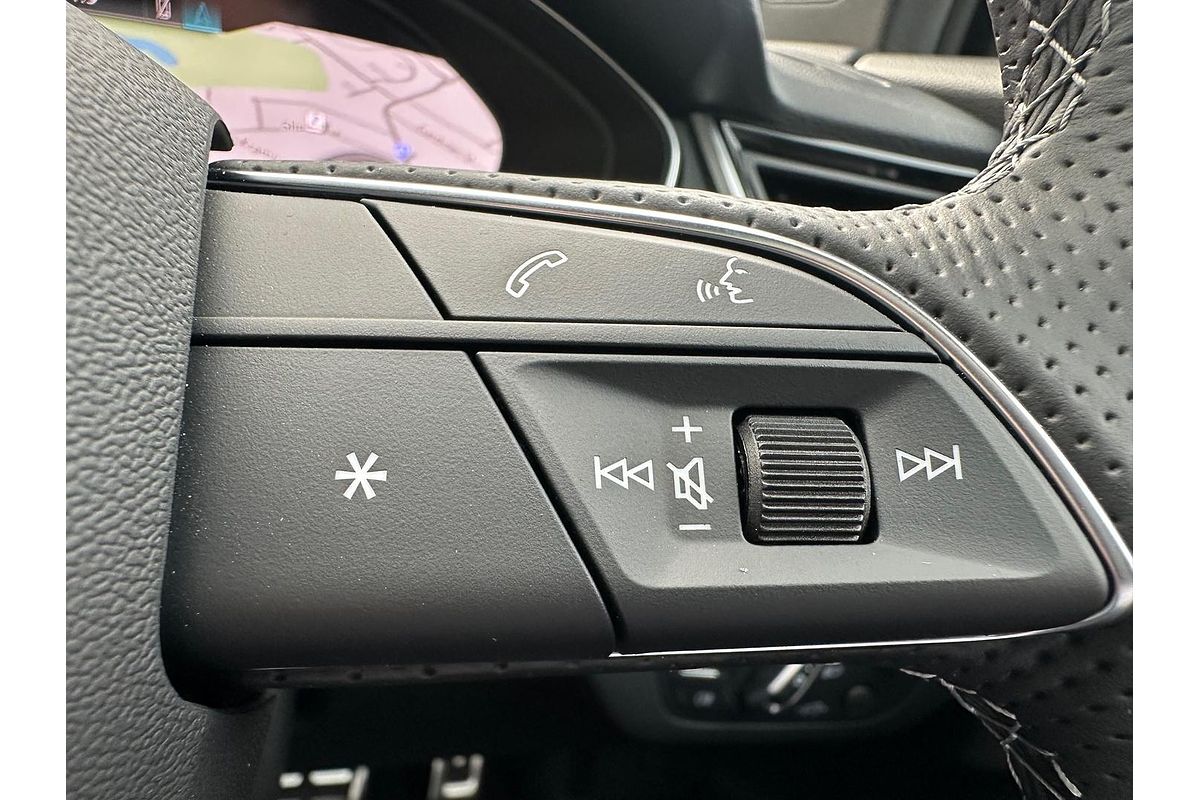 2024 Audi Q5 45 TFSI S Line FY