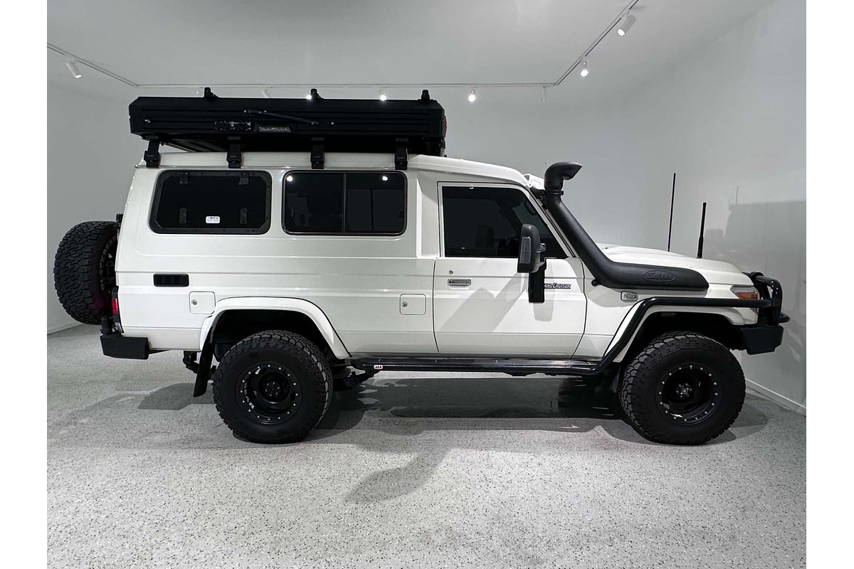 2021 Toyota Landcruiser GXL Troopcarrier VDJ78R