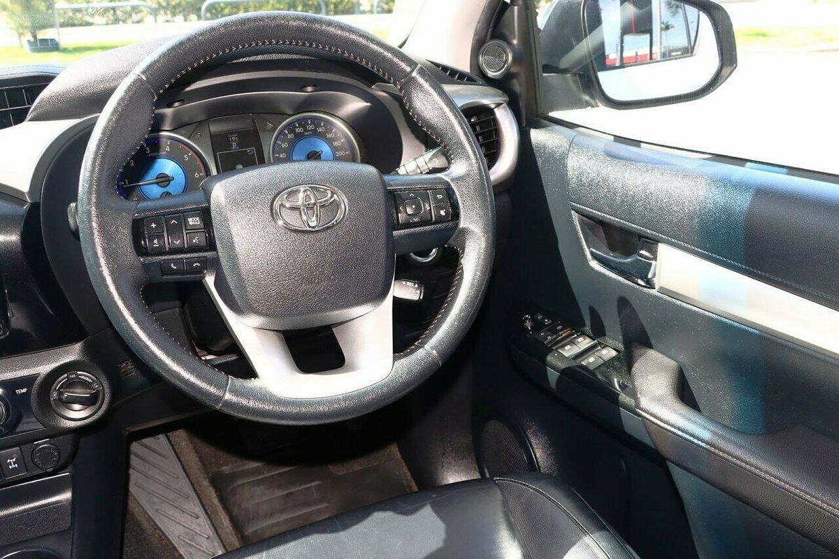 2017 Toyota Hilux SR5 GUN126R 4X4