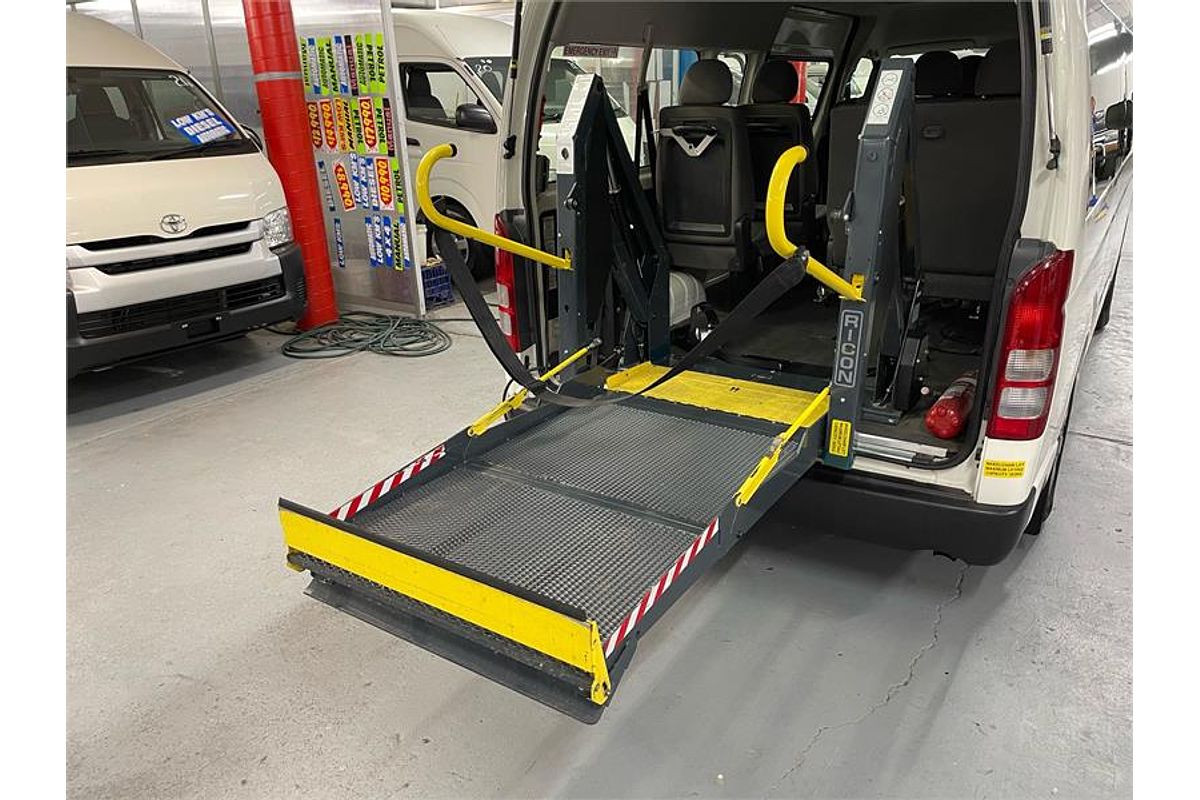 2017 Toyota Hiace COMMUTER KDH223R MY16