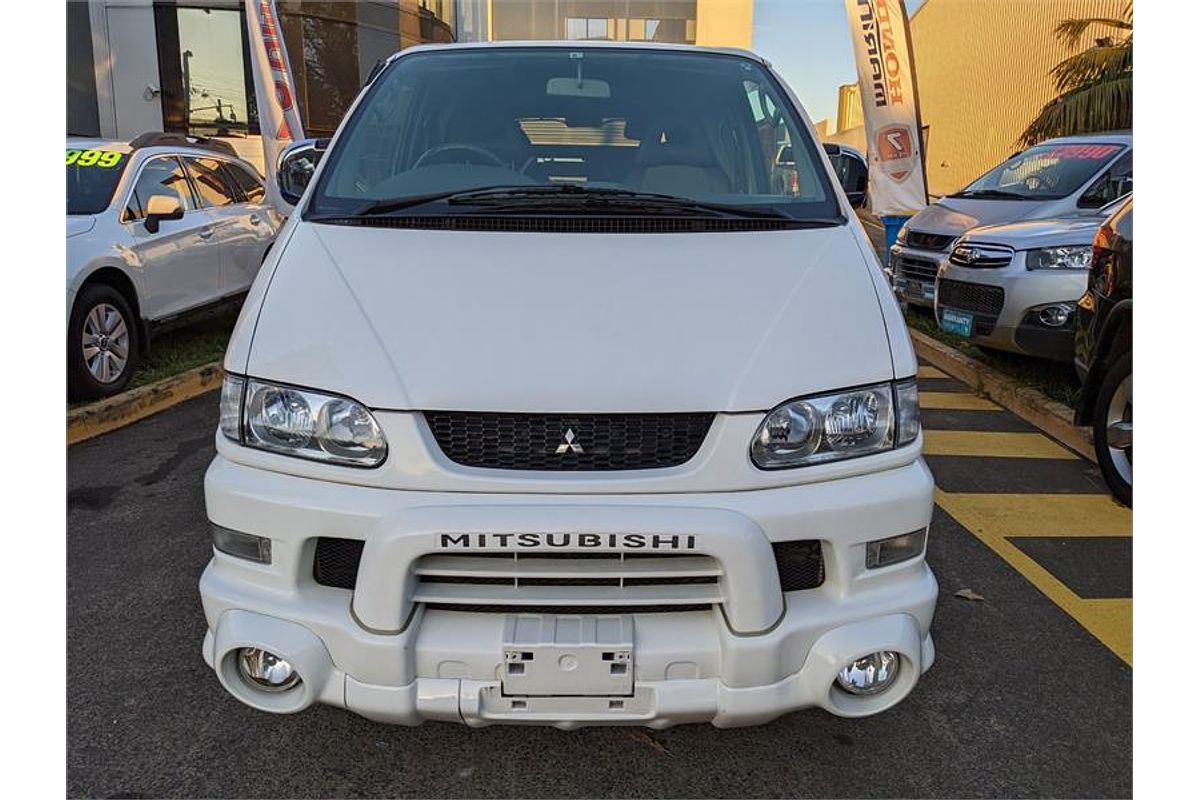2005 Mitsubishi Delica Spacegear PD6W