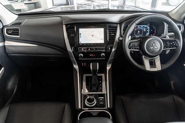 2024 Mitsubishi Pajero Sport Exceed QG