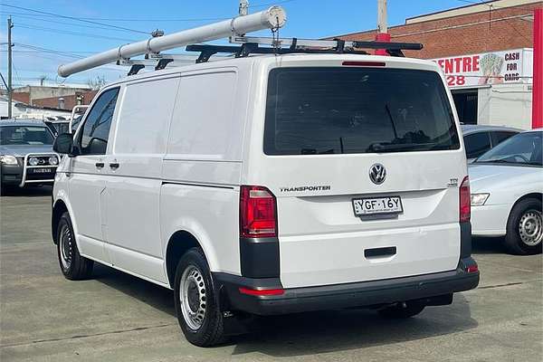 2016 Volkswagen Transporter TDI250 Runner T6 SWB