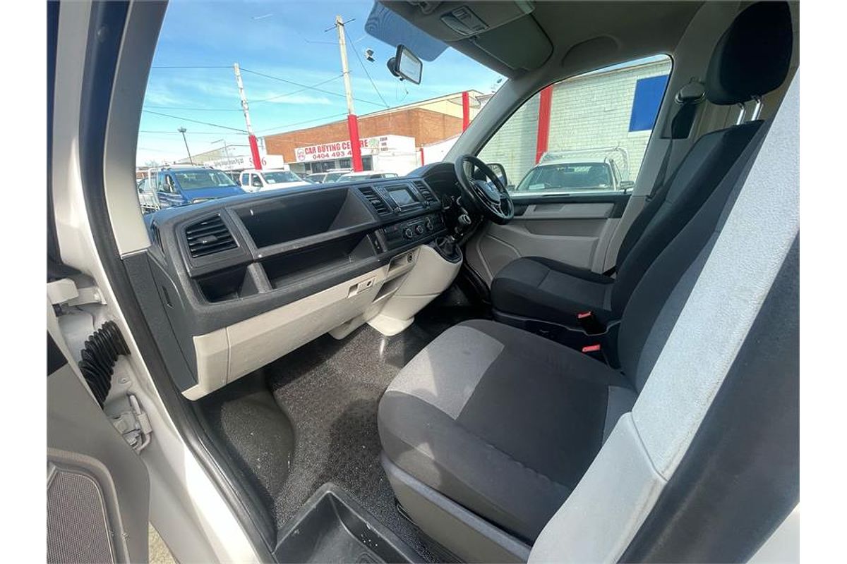 2016 Volkswagen Transporter TDI250 Runner T6 SWB