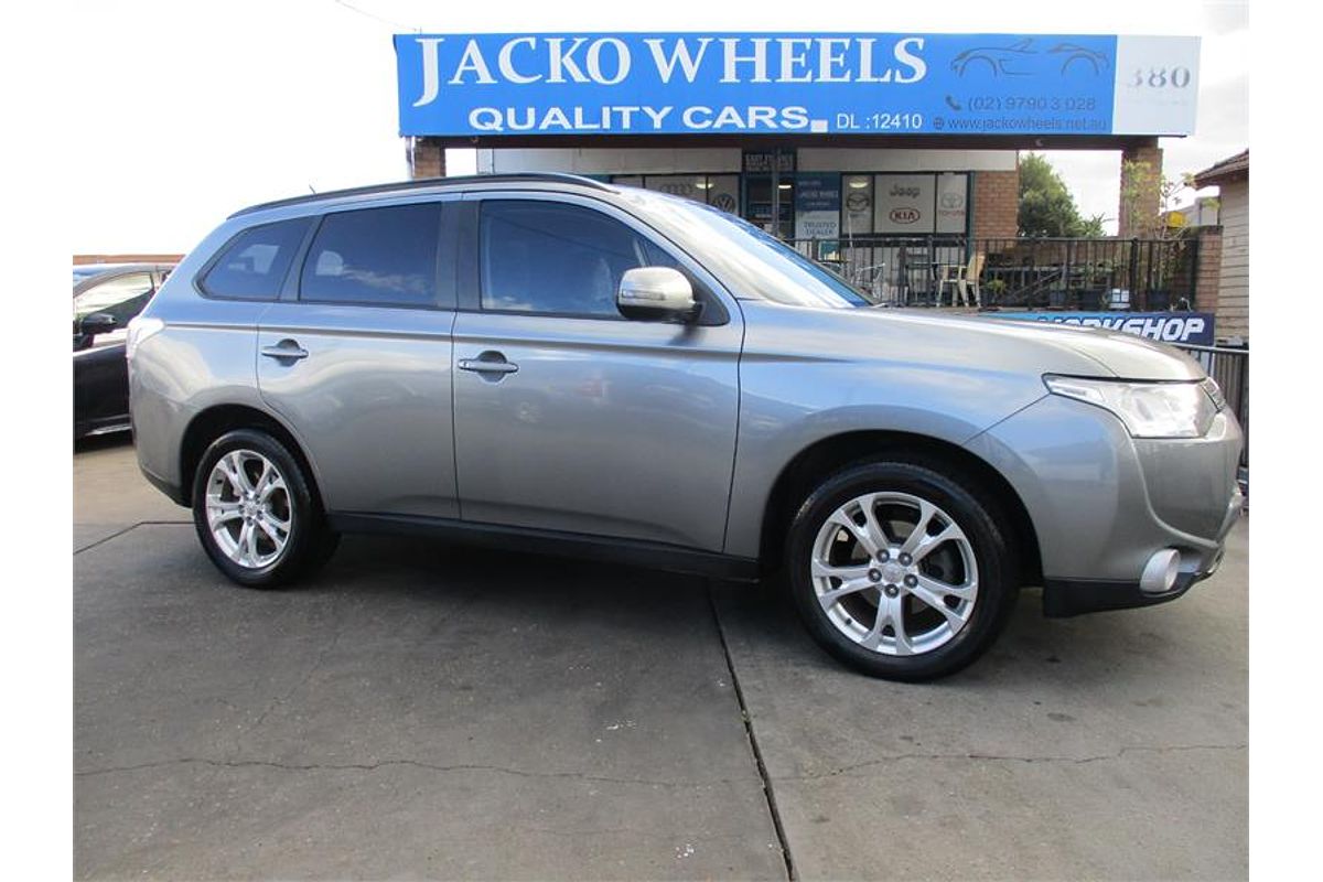 2013 Mitsubishi OUTLANDER LS (4x2) ZJ MY14