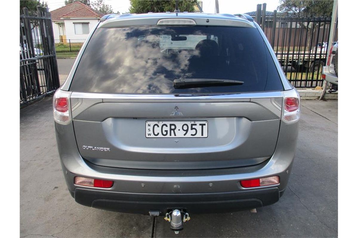 2013 Mitsubishi OUTLANDER LS (4x2) ZJ MY14