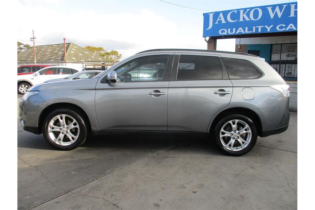 2013 Mitsubishi OUTLANDER LS (4x2) ZJ MY14