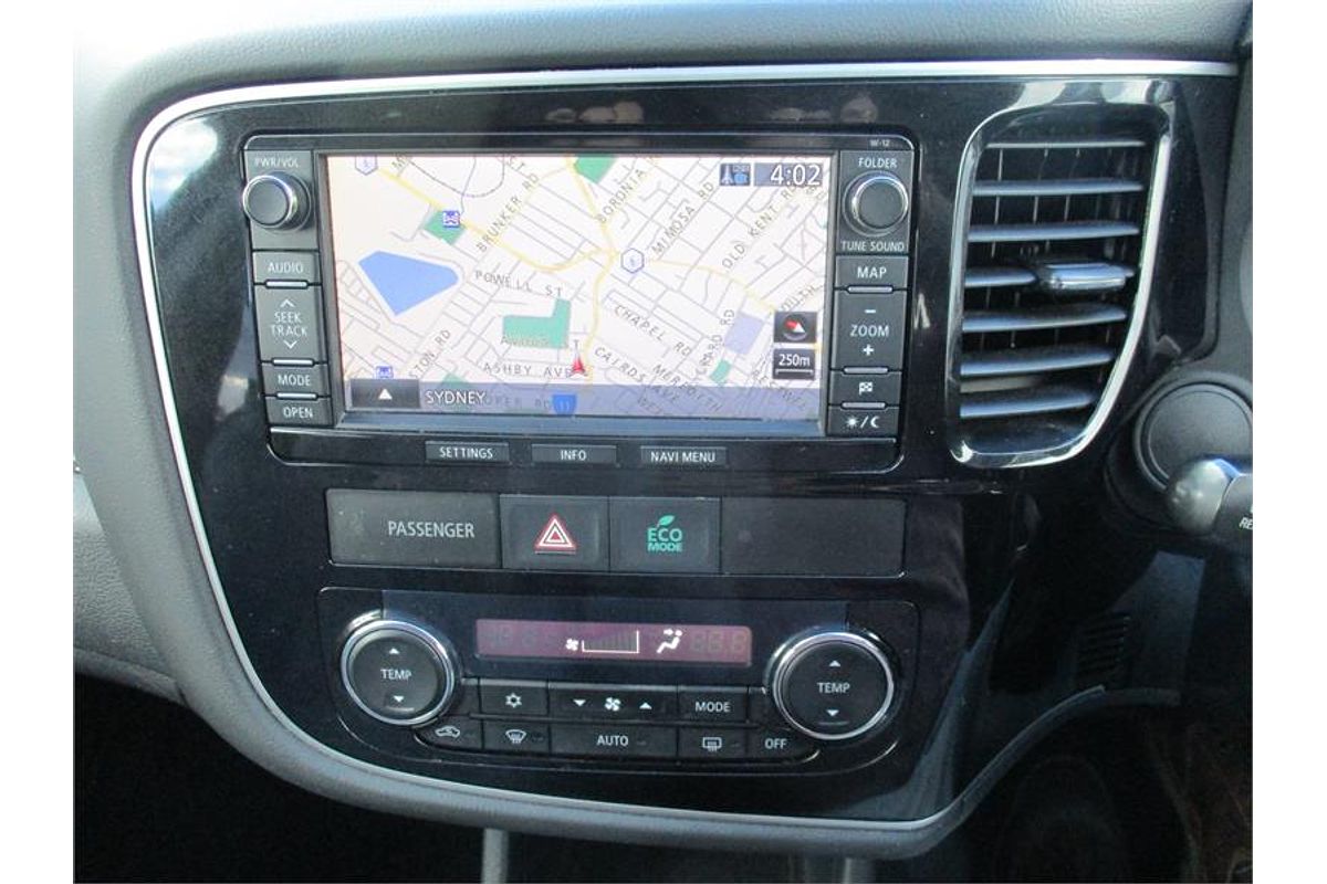 2013 Mitsubishi OUTLANDER LS (4x2) ZJ MY14