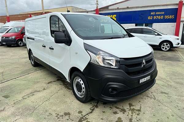 2022 Mitsubishi Express GLX+ SN LWB