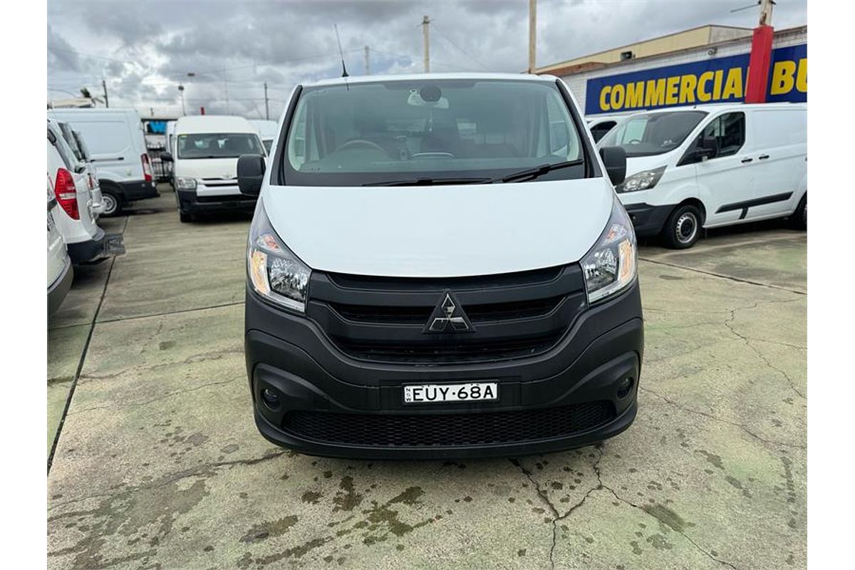 2022 Mitsubishi Express GLX+ SN LWB