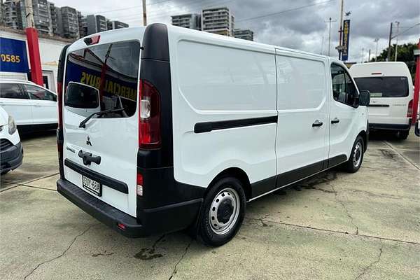 2022 Mitsubishi Express GLX+ SN LWB