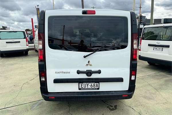 2022 Mitsubishi Express GLX+ SN LWB