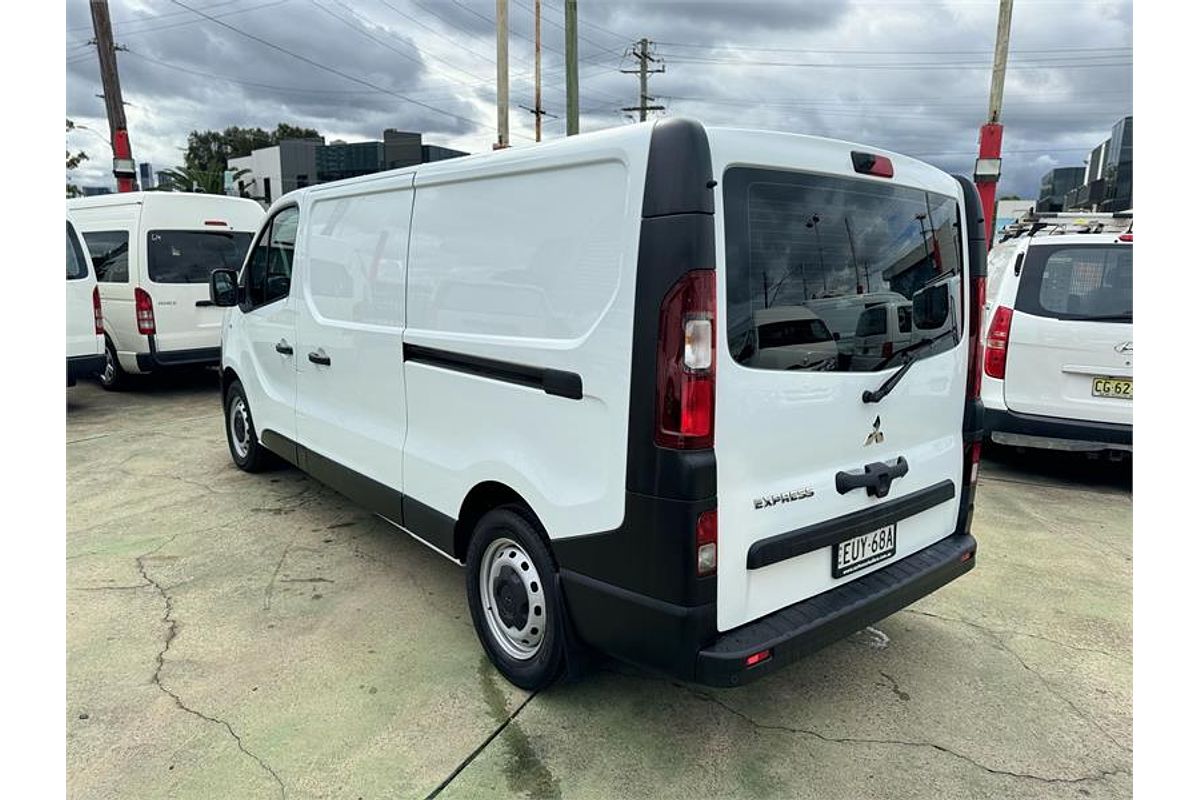 2022 Mitsubishi Express GLX+ SN LWB