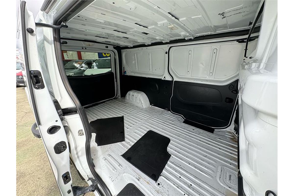 2022 Mitsubishi Express GLX+ SN LWB