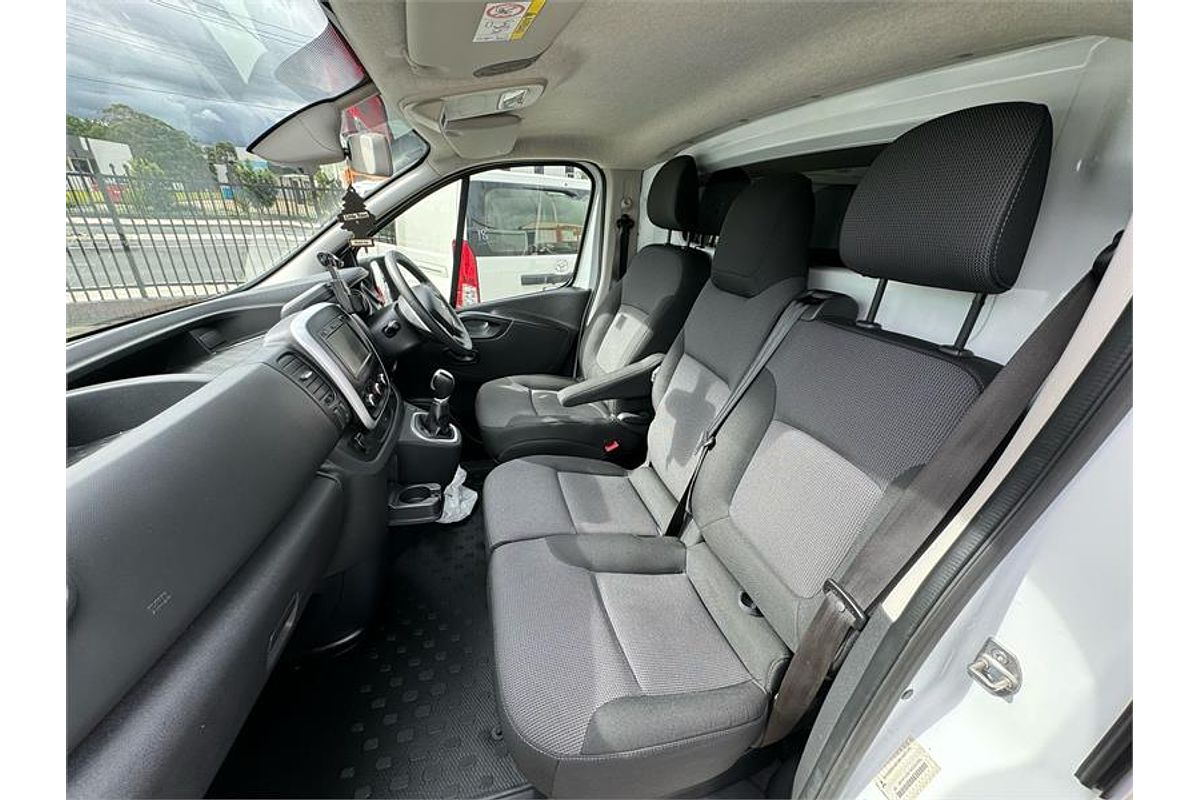 2022 Mitsubishi Express GLX+ SN LWB