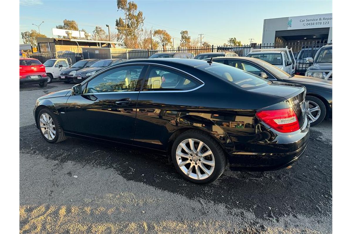 2011 Mercedes-Benz C-Class C180 BlueEFFICIENCY C204