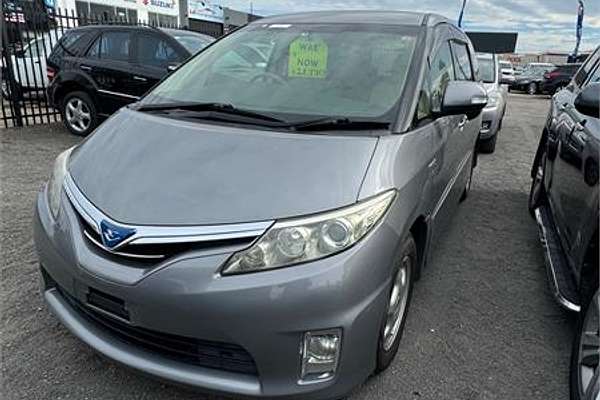 2013 Toyota Estima Aeras Hybrid