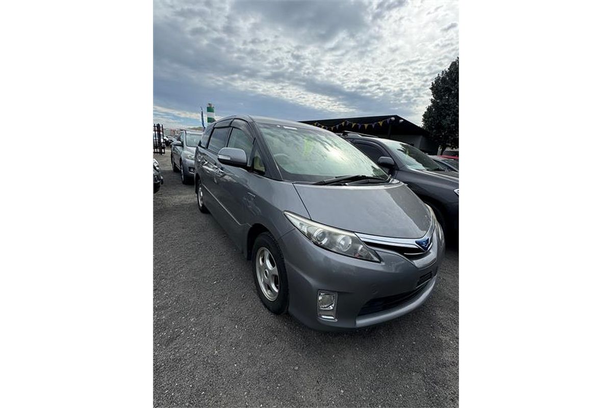 2013 Toyota Estima Aeras Hybrid