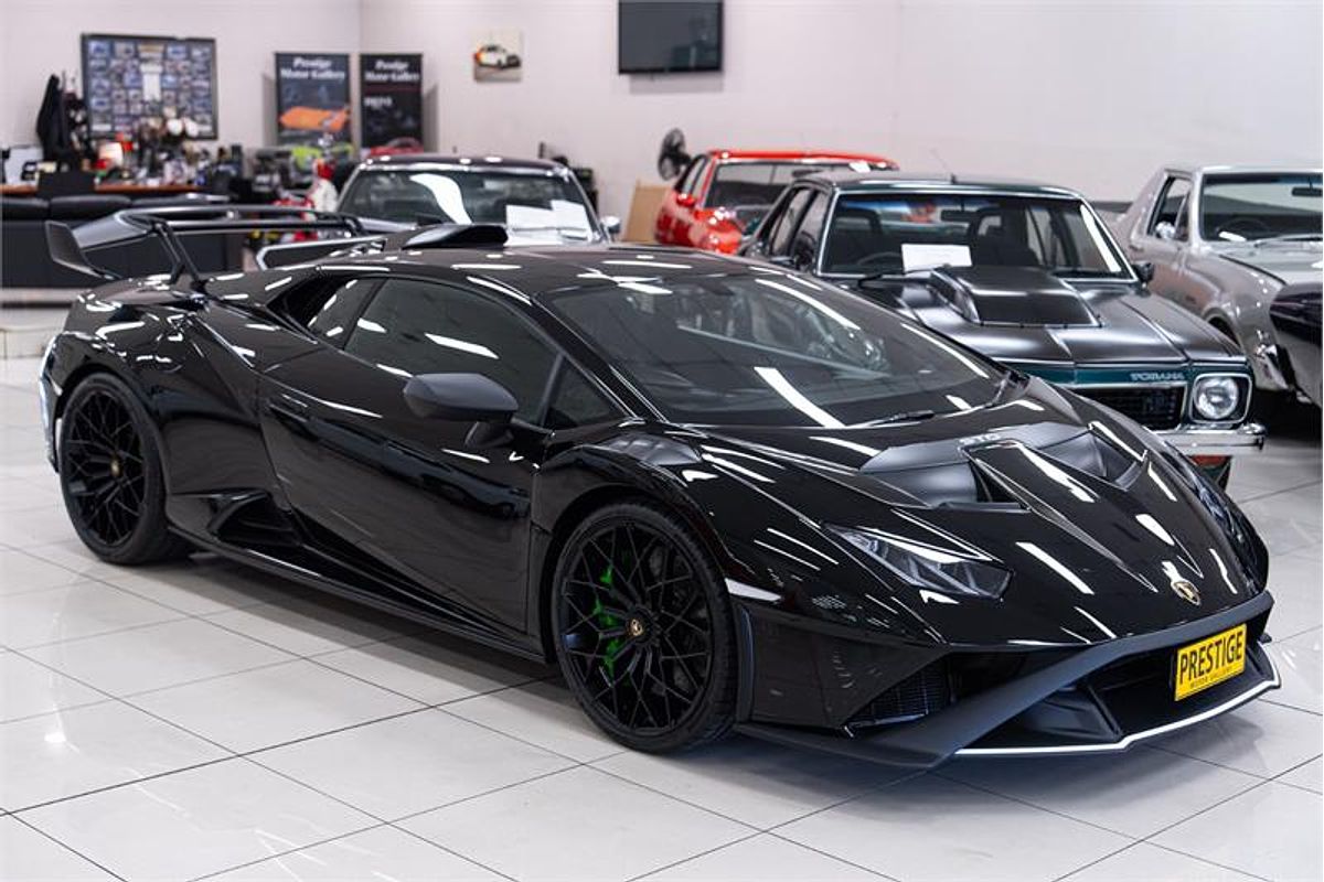 2023 Lamborghini Huracan STO 724