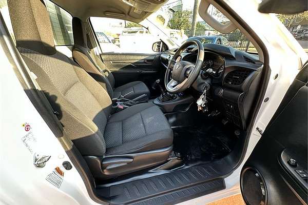 2016 Toyota Hilux Workmate GUN122R