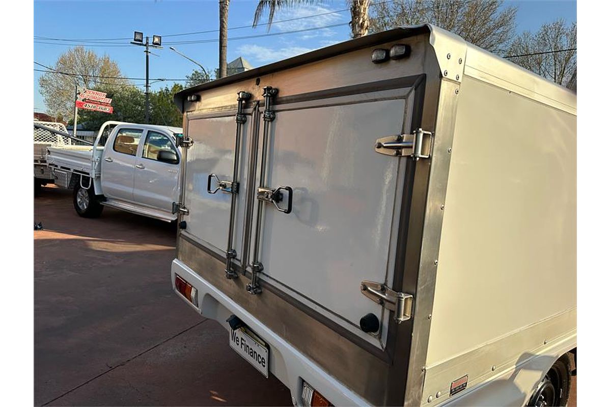 2016 Toyota HILUX WORKMATE GUN122R