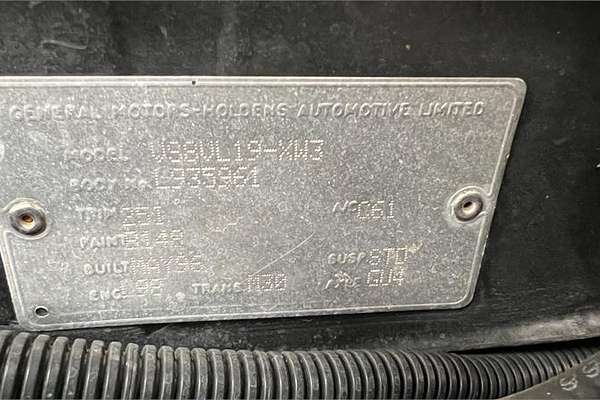 1996 HSV SENATOR 215i VS