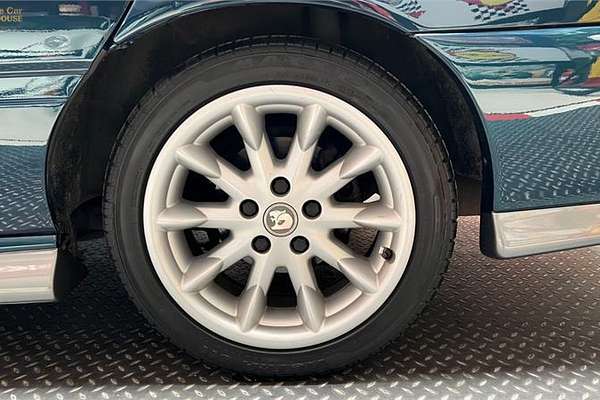 1996 HSV SENATOR 215i VS
