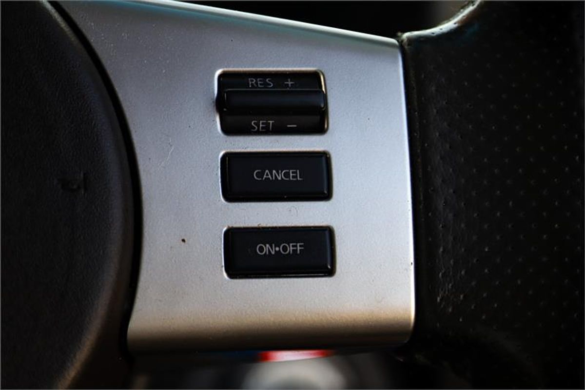 2014 Nissan Navara ST D40 Series 7 Rear Wheel Drive