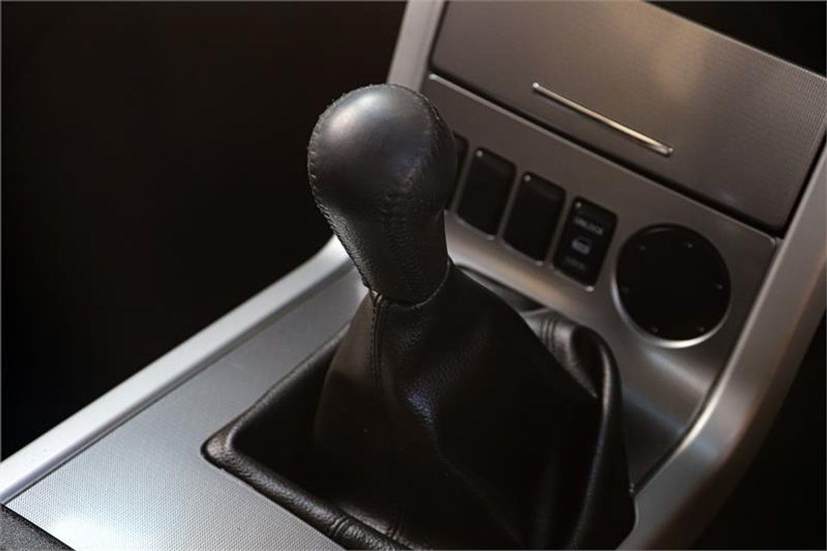 2014 Nissan Navara ST D40 Series 7 Rear Wheel Drive