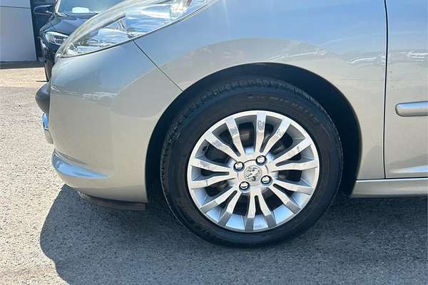 2008 Peugeot 207 XT A7