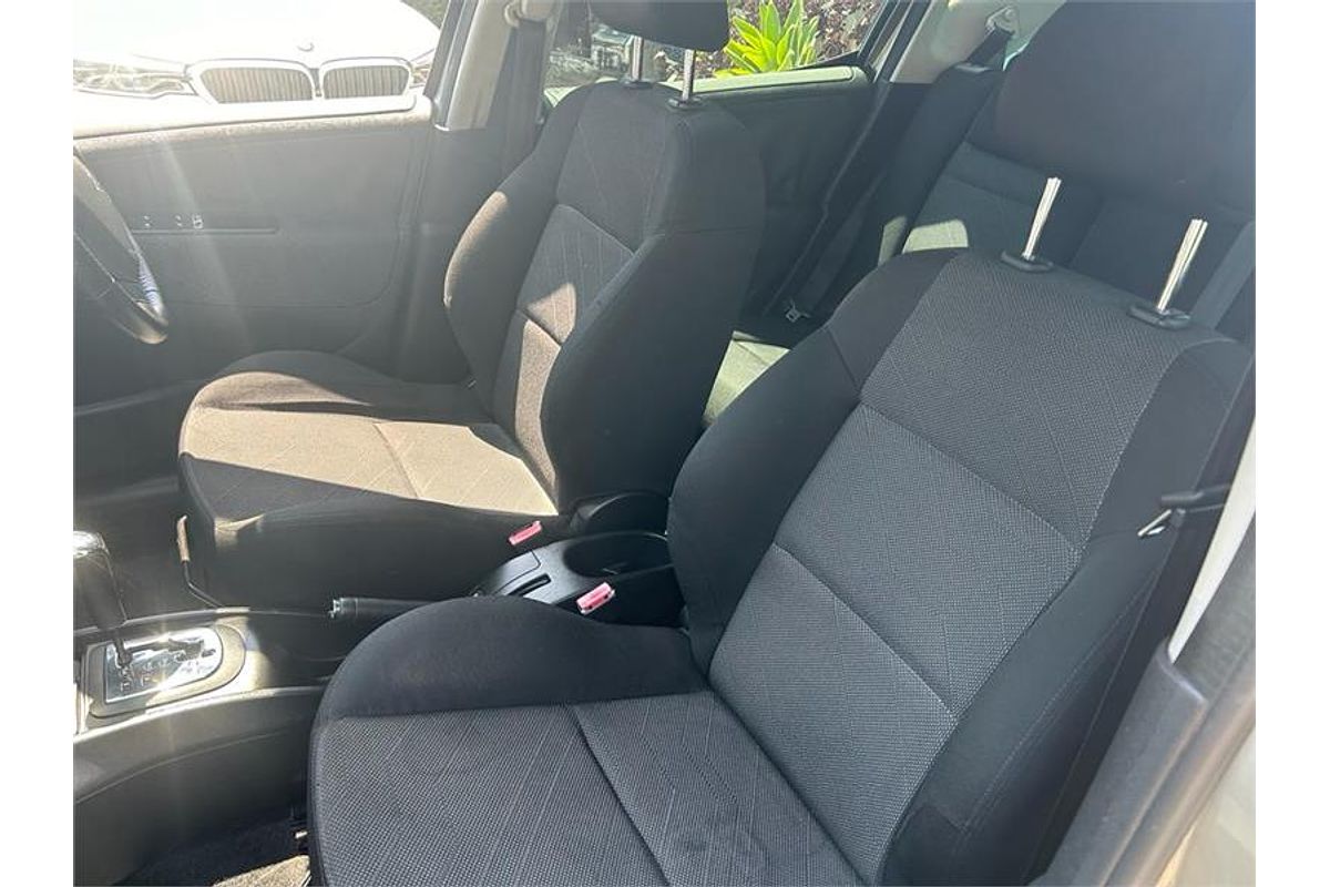 2008 Peugeot 207 XT A7