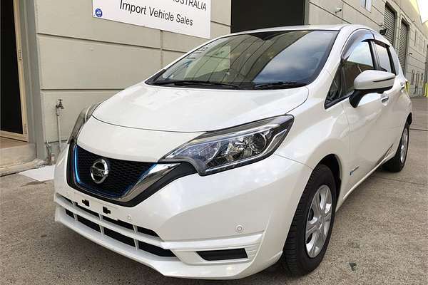 2017 Nissan NOTE e-POWER X (HYBRID) HE12