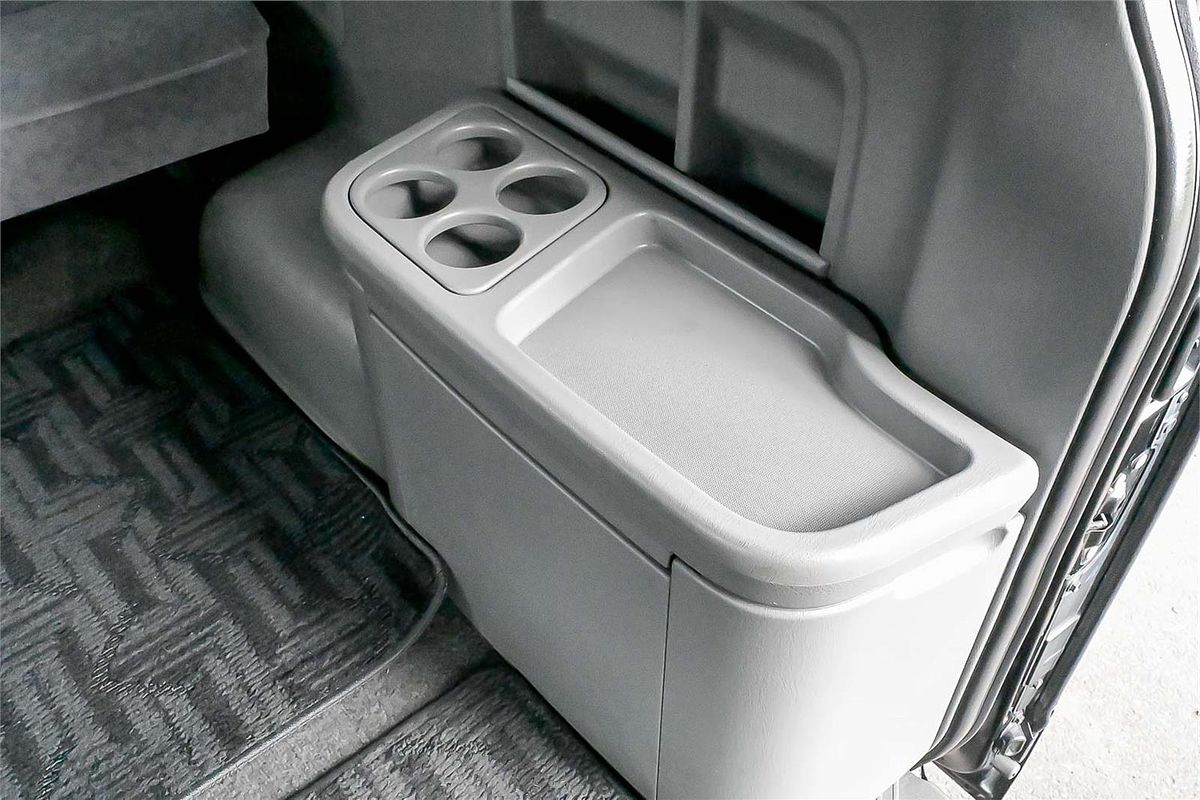 2010 Toyota Hiace GL TRH214