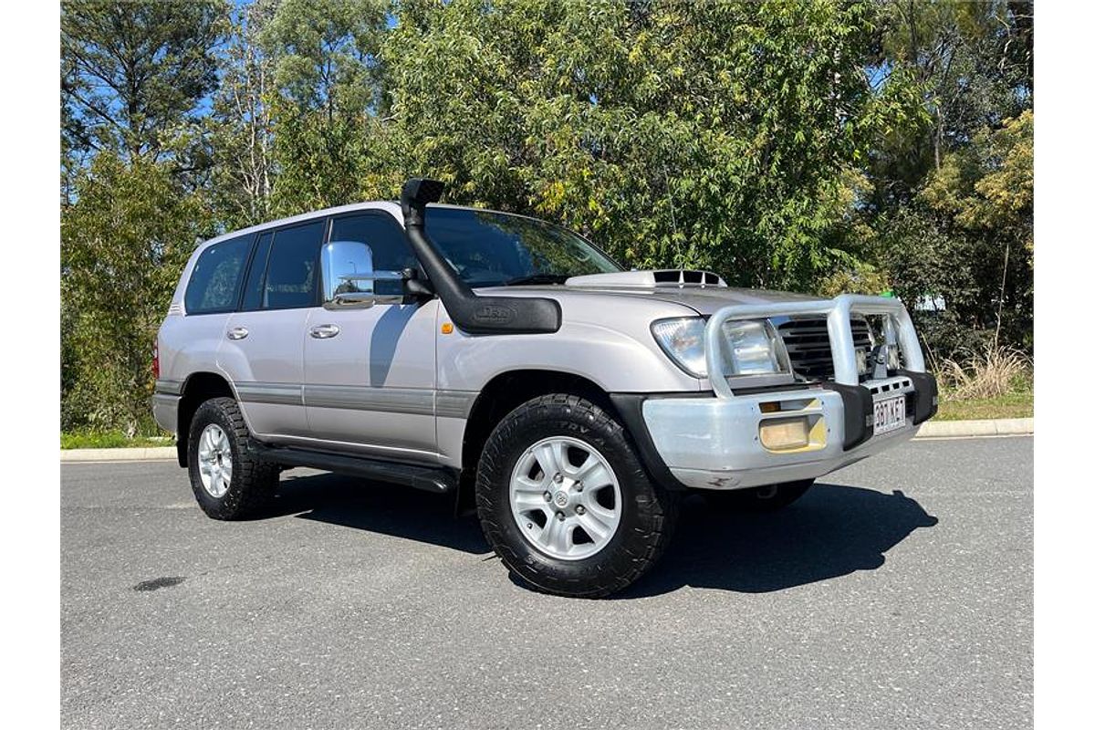 2003 Toyota Landcruiser Sahara HDJ100R