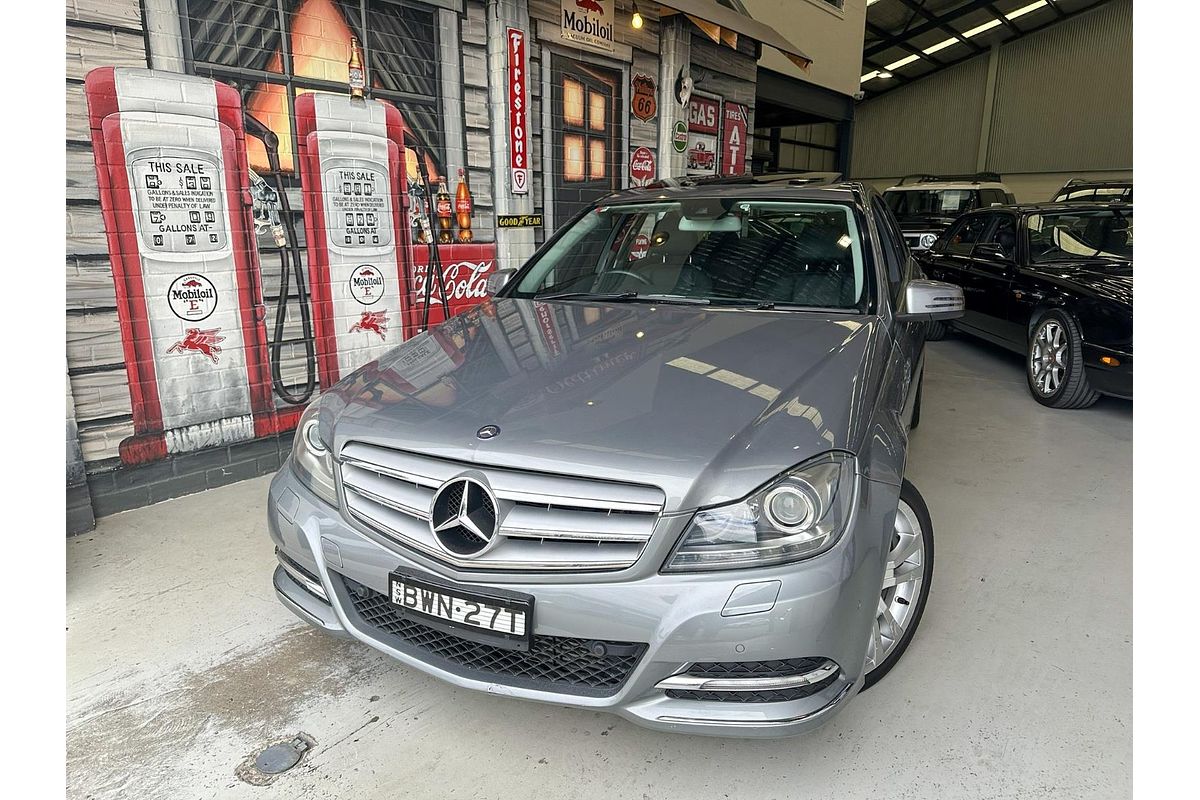 2011 Mercedes-Benz C-Class C250 BlueEFFICIENCY Avantgarde W204