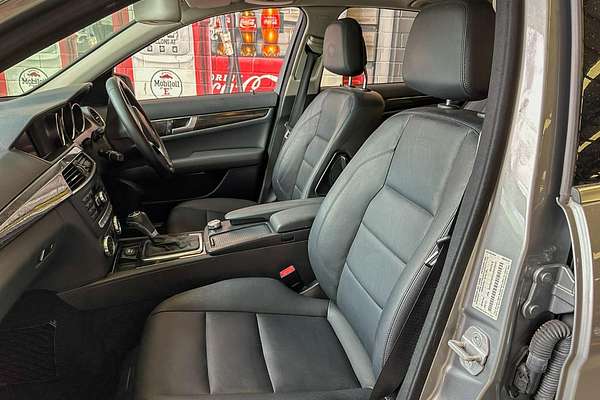 2011 Mercedes-Benz C-Class C250 BlueEFFICIENCY Avantgarde W204