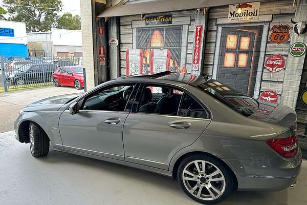 2011 Mercedes-Benz C-Class C250 BlueEFFICIENCY Avantgarde W204