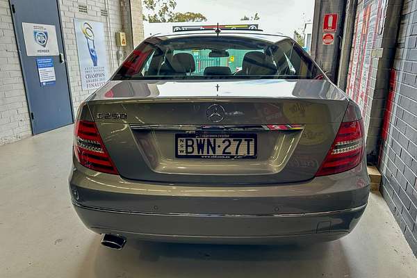 2011 Mercedes-Benz C-Class C250 BlueEFFICIENCY Avantgarde W204