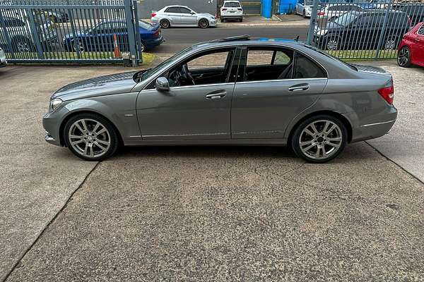 2011 Mercedes-Benz C-Class C250 BlueEFFICIENCY Avantgarde W204