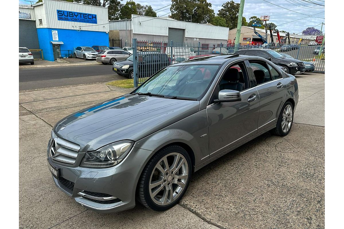 2011 Mercedes-Benz C-Class C250 BlueEFFICIENCY Avantgarde W204