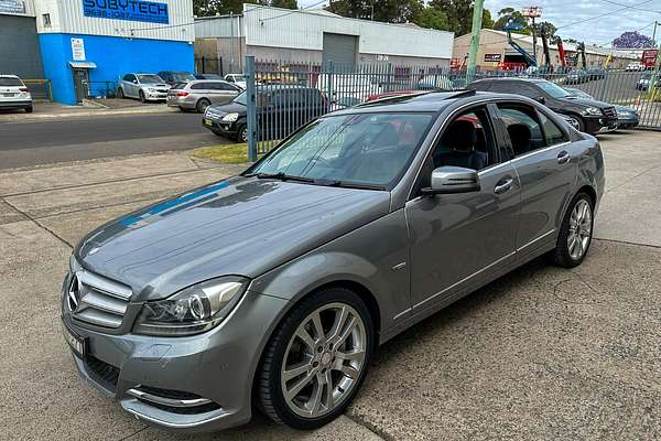 2011 Mercedes-Benz C-Class C250 BlueEFFICIENCY Avantgarde W204