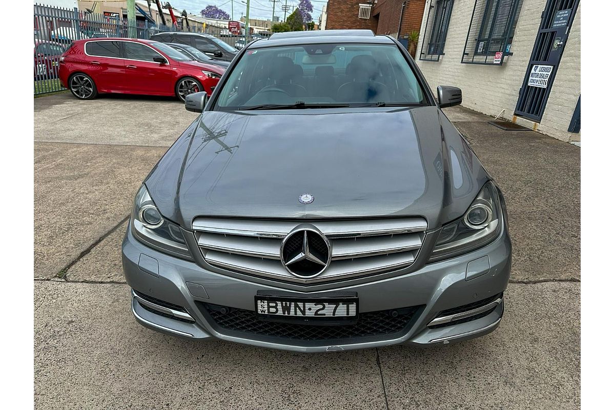 2011 Mercedes-Benz C-Class C250 BlueEFFICIENCY Avantgarde W204