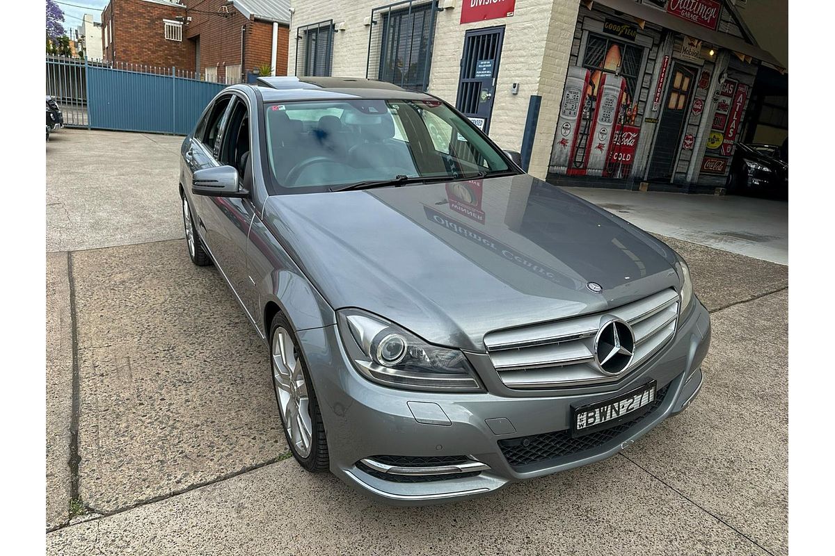 2011 Mercedes-Benz C-Class C250 BlueEFFICIENCY Avantgarde W204