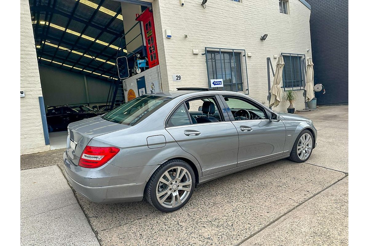 2011 Mercedes-Benz C-Class C250 BlueEFFICIENCY Avantgarde W204