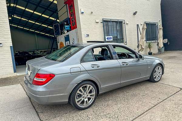 2011 Mercedes-Benz C-Class C250 BlueEFFICIENCY Avantgarde W204