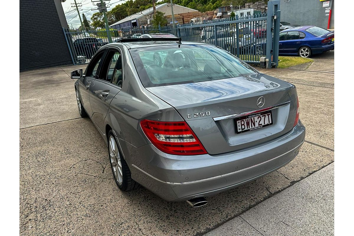 2011 Mercedes-Benz C-Class C250 BlueEFFICIENCY Avantgarde W204