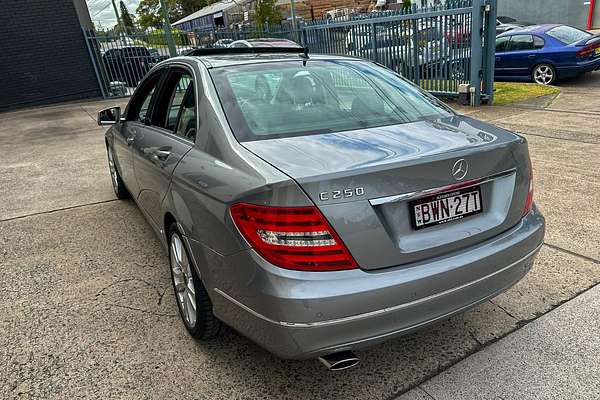 2011 Mercedes-Benz C-Class C250 BlueEFFICIENCY Avantgarde W204