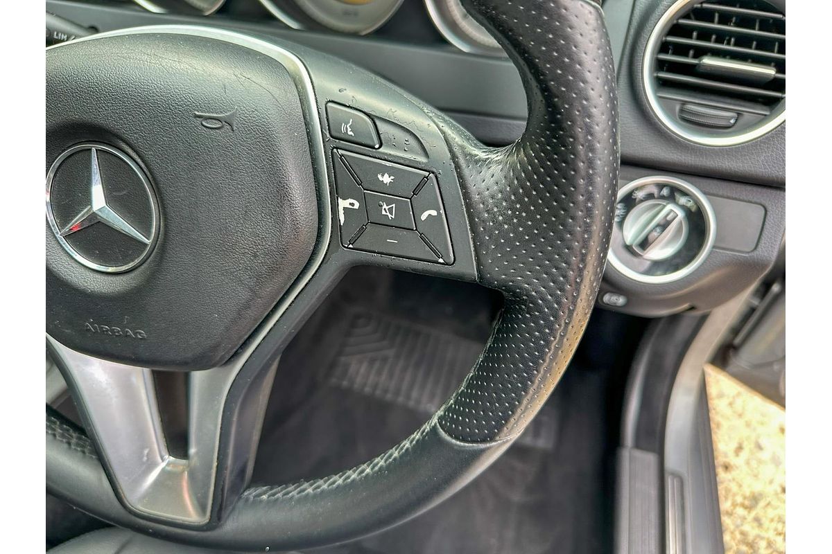 2011 Mercedes-Benz C-Class C250 BlueEFFICIENCY Avantgarde W204